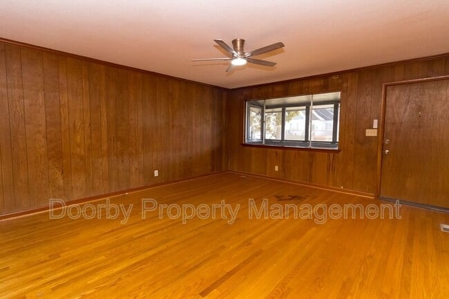 1609 Oak St in Chattanooga, TN - Foto de edificio - Building Photo