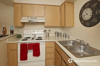 Acacia Pointe in Glendale, AZ - Building Photo - Building Photo