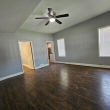 50774 Jefferson Ave in New Baltimore, MI - Building Photo - Building Photo
