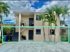 3522 SW 25th St in Miami, FL - Building Photo