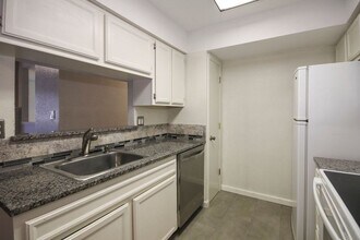 2850 E 90th St in Tulsa, OK - Building Photo - Building Photo