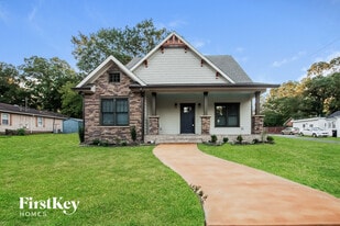 300 S Crawford St in Monroe, NC - Building Photo