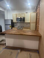 5018 Wayne Ave, Unit 2nd Floor 5018 Wayne Ave in Philadelphia, PA - Building Photo