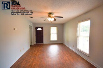 621 Lilly Ln in Murfreesboro, TN - Building Photo - Building Photo