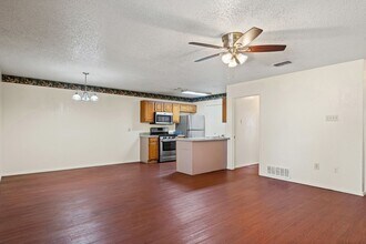 2721 La Jolla Ct in Glenn Heights, TX - Building Photo - Building Photo