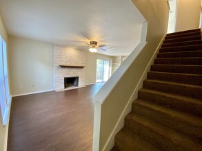 6818 Old Quarry Ln in Austin, TX - Building Photo - Building Photo