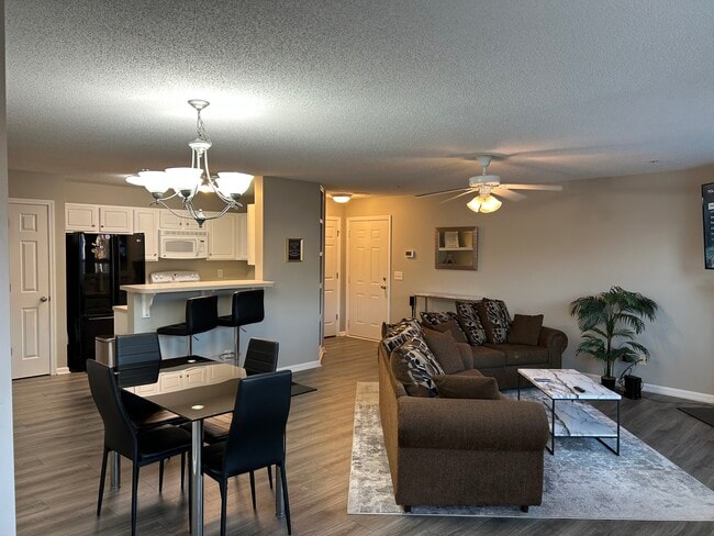 4305 Timberbrooke Dr in Greensboro, NC - Building Photo - Building Photo