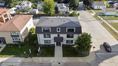 6837 W 95th St in Oak Lawn, IL - Building Photo - Building Photo