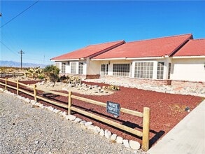 3260 Helicopter Ave in Pahrump, NV - Building Photo - Building Photo