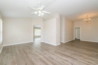 1195 Lake Pl Ct in Lakeland, FL - Building Photo - Building Photo