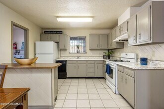 963 Maple St in Las Cruces, NM - Building Photo - Building Photo