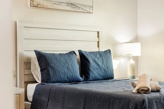 5542 20th St in Zephyrhills, FL - Building Photo - Building Photo