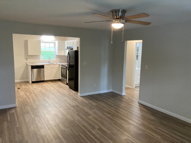 1407 Knob Creek Rd