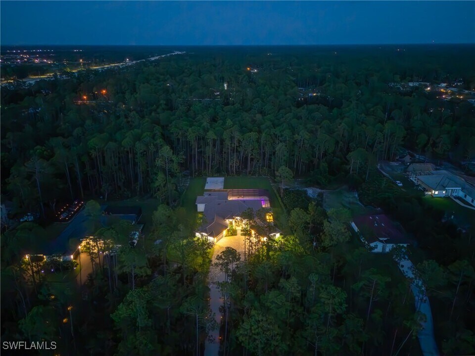 618 31st St NW in Naples, FL - Building Photo