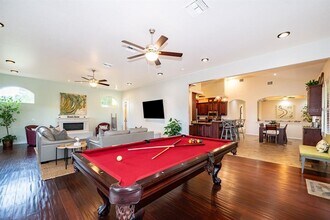 2339 Neptune Rd in Kissimmee, FL - Foto de edificio - Building Photo