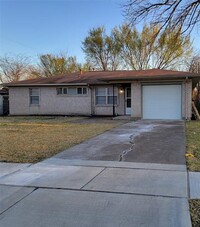 109 Baron Pl in Grand Prairie, TX - Foto de edificio - Building Photo