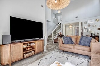 201 Chandler W in Highland, CA - Building Photo - Building Photo