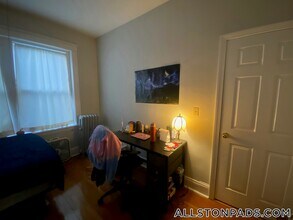1193 Commonwealth Ave, Unit 23 in Boston, MA - Building Photo - Building Photo