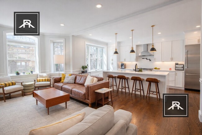 128 Longwood Ave, Unit 2 in Brookline, MA - Building Photo - Building Photo