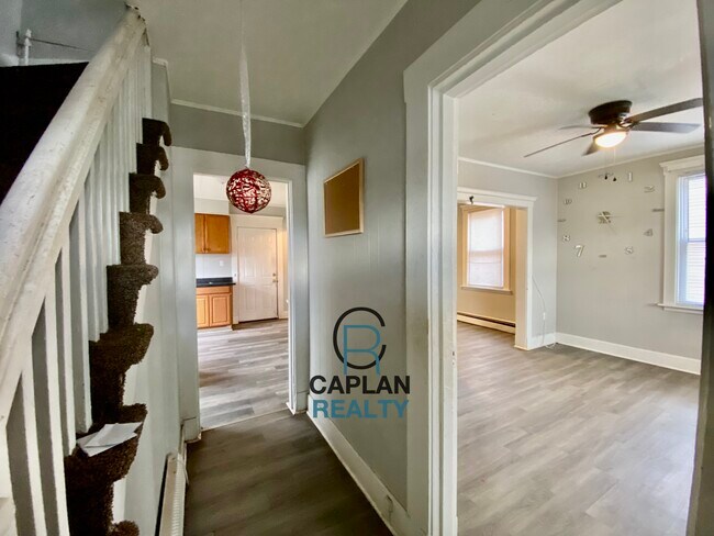 property at 34 Chamberlain Pl