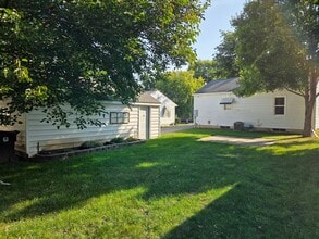 1611 Schreiber St in Cedar Falls, IA - Building Photo - Building Photo