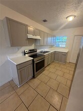 10621 SW 170th Terrace in Miami, FL - Foto de edificio - Building Photo