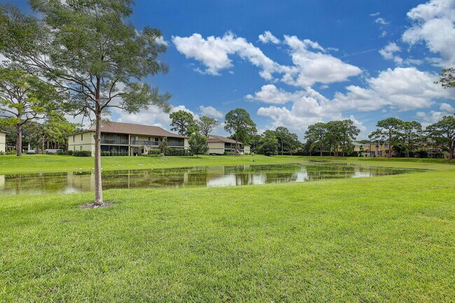 6299 Chasewood Dr in Jupiter, FL - Building Photo - Building Photo