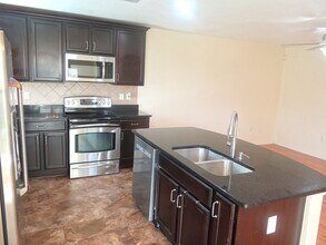 2946 Willowleaf Ln in Wesley Chapel, FL - Building Photo - Building Photo