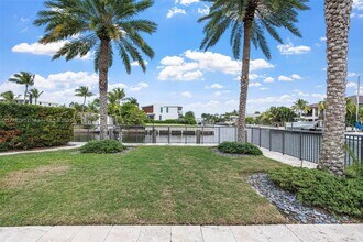 12605 Cyprus Rd in North Miami, FL - Building Photo - Building Photo