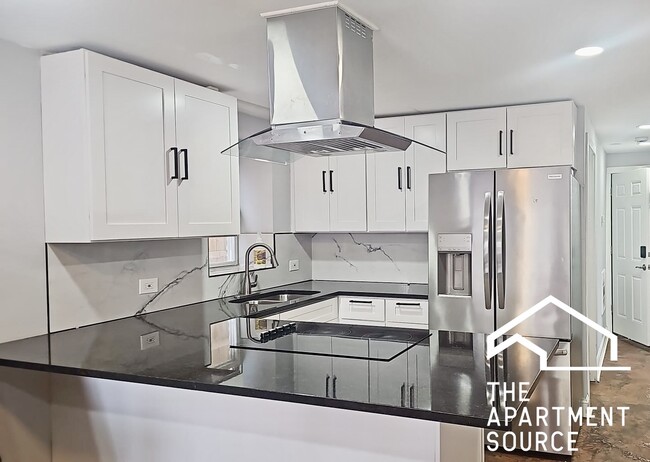 property at 3539 W Grenshaw St