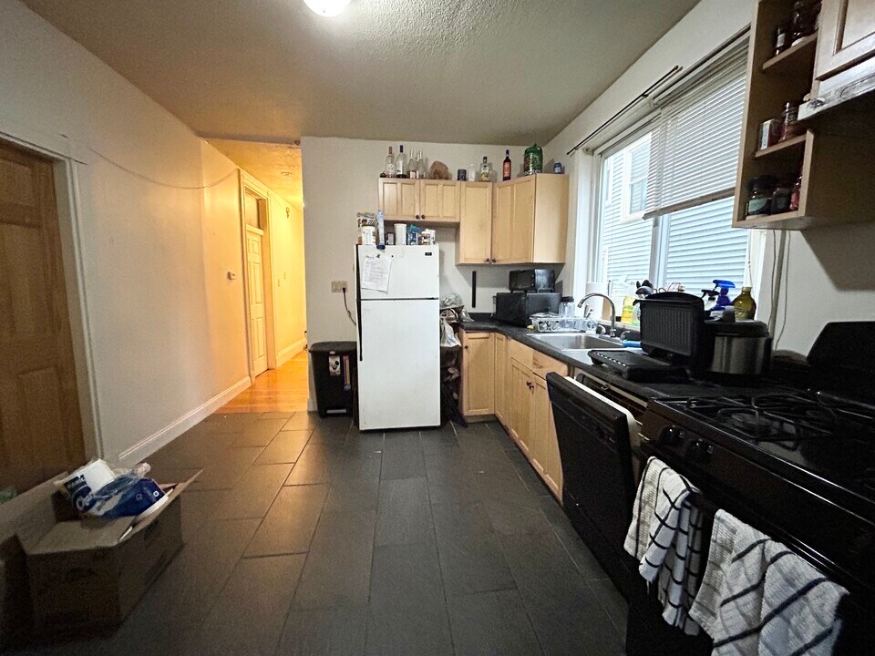 55 Hillside St, Unit 2 in Boston, MA - Building Photo