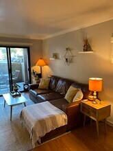 12067 Alta Carmel Ct in San Diego, CA - Building Photo - Building Photo