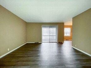 2504 Wheeling Ave in Muncie, IN - Building Photo - Building Photo