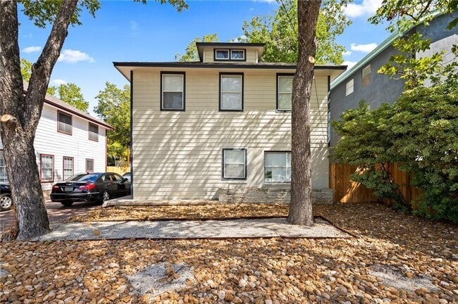 property at 504 W 35th St