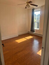 12 Monticello Ave, Unit 3 in Jersey City, NJ - Foto de edificio - Building Photo