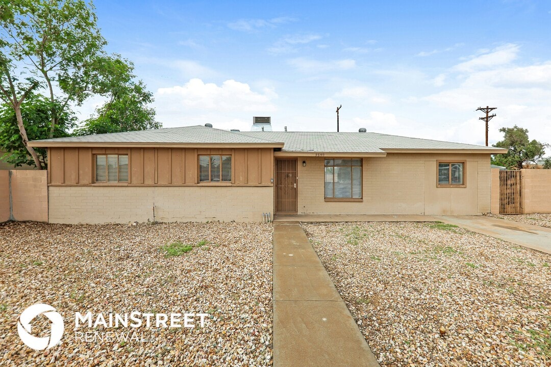 3640 N 49th Dr in Phoenix, AZ - Building Photo