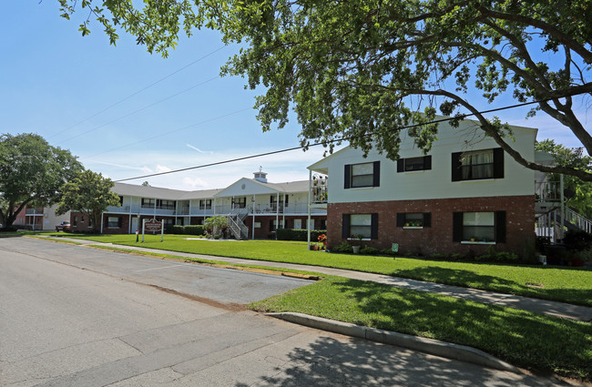 Colony House in Tampa, FL - Foto de edificio - Building Photo