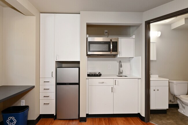 Juno Studios in Seattle, WA - Foto de edificio - Building Photo