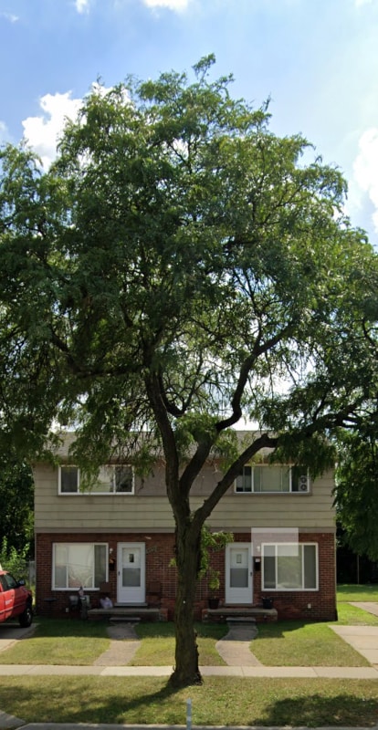 8735 W Nine Mile Rd in Oak Park, MI - Building Photo - Building Photo