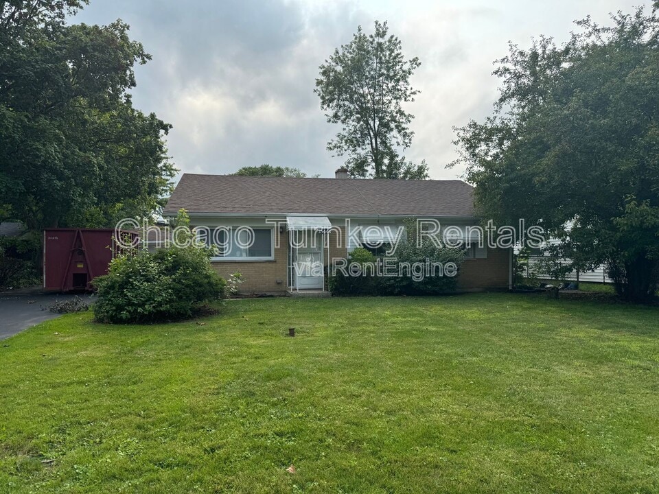 15444 Albany Ave in Markham, IL - Building Photo