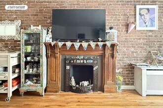 127 W 81st St in New York, NY - Building Photo - Building Photo