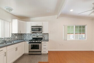 3876.5 Haines St in San Diego, CA - Building Photo - Building Photo