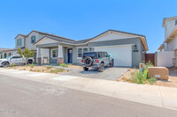 17205 W Middlebury St in Surprise, AZ - Building Photo - Building Photo