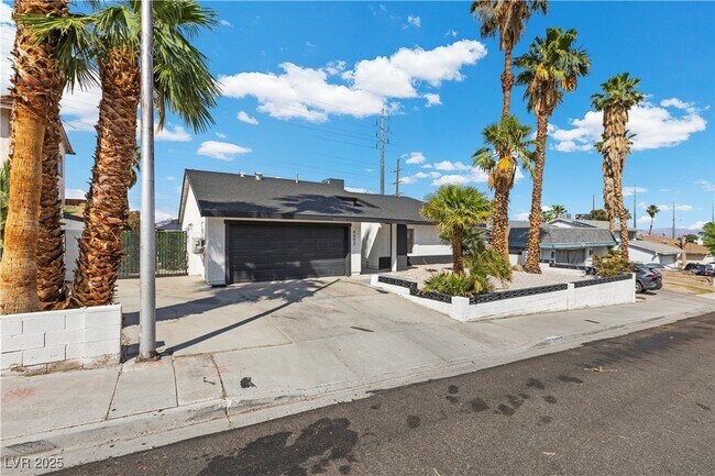 4092 Ridgewood Ave in Las Vegas, NV - Building Photo - Building Photo