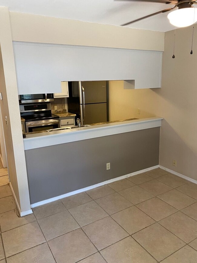 1033 E 57th Pl in Tulsa, OK - Building Photo - Building Photo