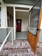 486 Grove St in Bishop, CA - Building Photo - Building Photo