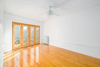 6930-6942 S Crandon Ave in Chicago, IL - Foto de edificio - Interior Photo