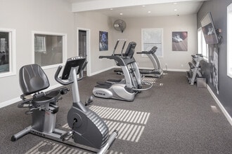 Aura Apartments in Indianapolis, IN - Building Photo - Interior Photo