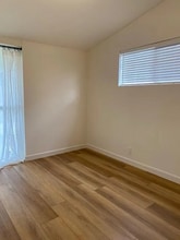 8554 Fullbright Ave in Los Angeles, CA - Foto de edificio - Building Photo