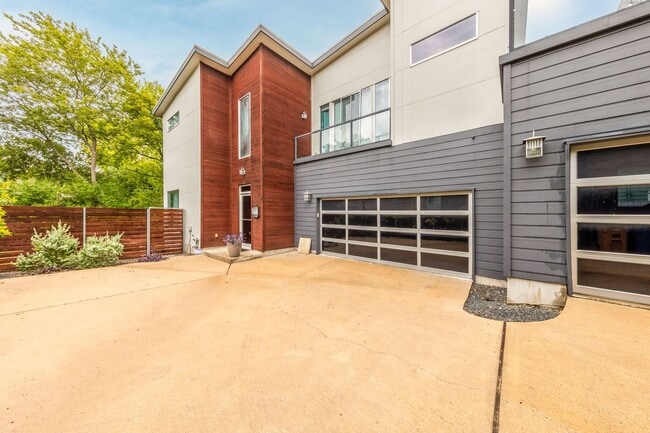 1902 Alegria Rd in Austin, TX - Building Photo - Building Photo